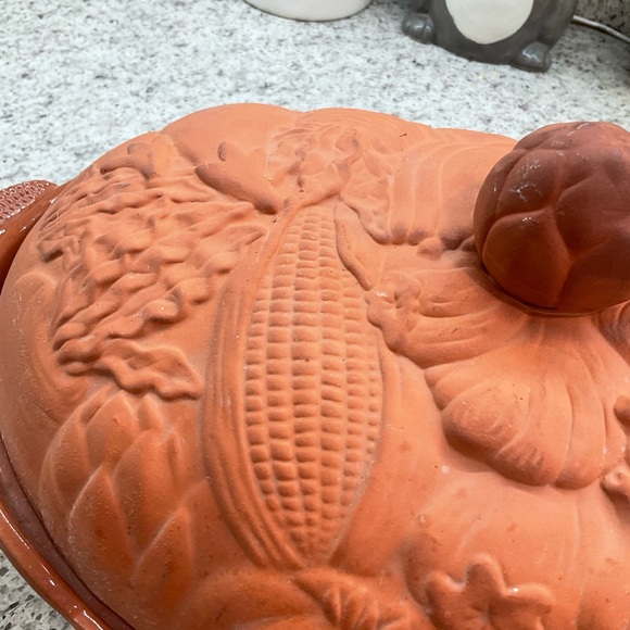 VINTAGE BOSTON WAREHOUSE TERRA COTTA DOUBLE HANDLE DUTCH OVEN BAKING DISH W/LID - Picture 3 of 10